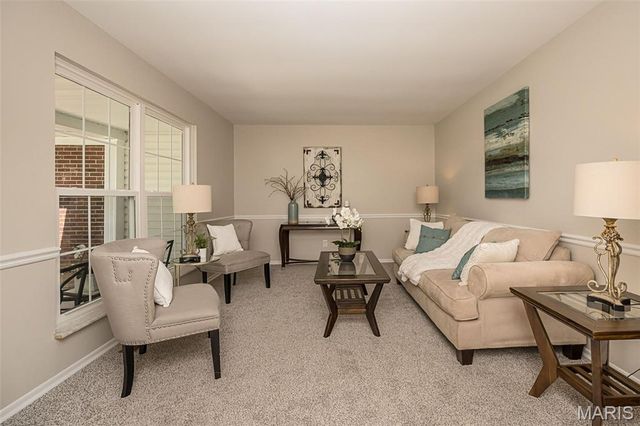 5927 Lafayette Drive, Weldon Spring, MO 63304