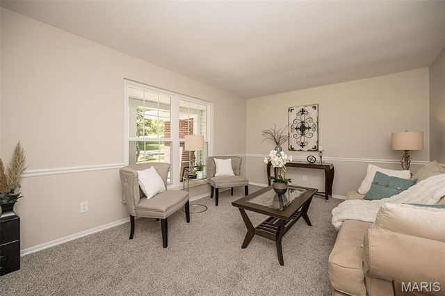 5927 Lafayette Drive, Weldon Spring, MO 63304