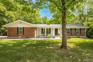 5927 Lafayette Drive, Weldon Spring, MO 63304