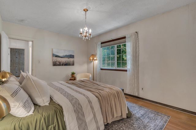 7605 E 18th Ave, Spokane, WA 99212