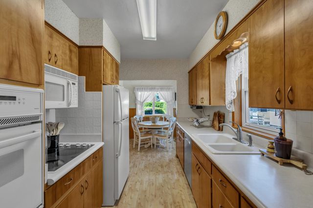 7605 E 18th Ave, Spokane, WA 99212