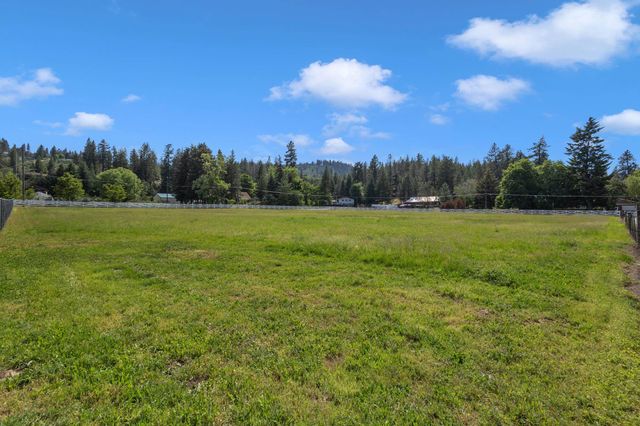 7605 E 18th Ave, Spokane, WA 99212
