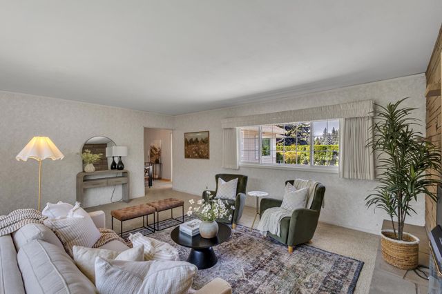 7605 E 18th Ave, Spokane, WA 99212