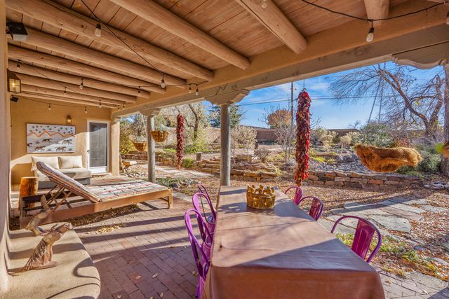 1109 Don Gaspar Lane, Santa Fe, NM 87505