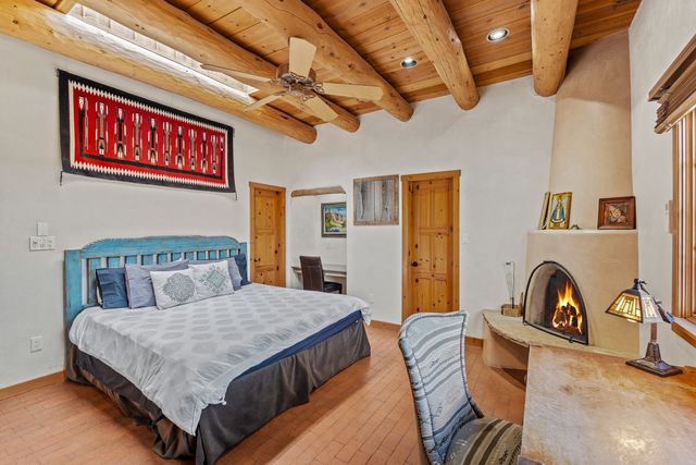 1109 Don Gaspar Lane, Santa Fe, NM 87505