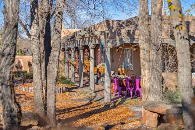 1109 Don Gaspar Lane, Santa Fe, NM 87505