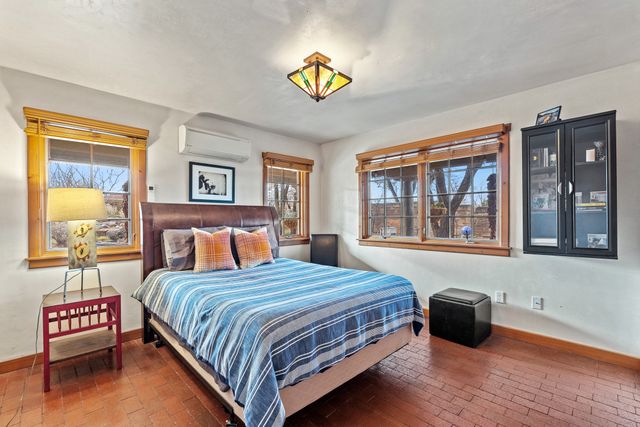 1109 Don Gaspar Lane, Santa Fe, NM 87505