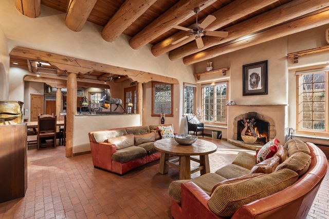 1109 Don Gaspar Lane, Santa Fe, NM 87505