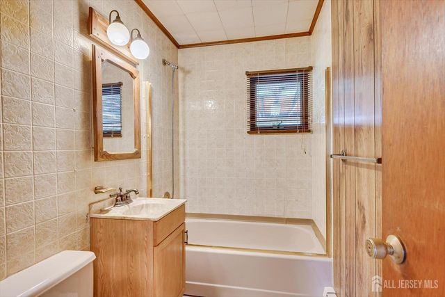 1041 Richard Boulevard, Rahway, NJ 07065