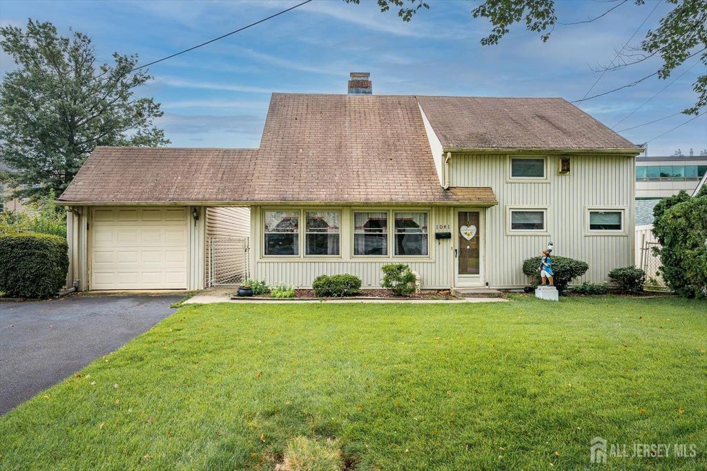 1041 Richard Boulevard, Rahway, NJ 07065
