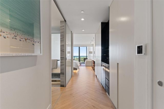 2201 Collins Avenue 707, Miami Beach, FL 33139