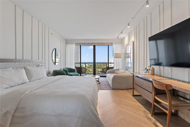 2201 Collins Avenue 707, Miami Beach, FL 33139
