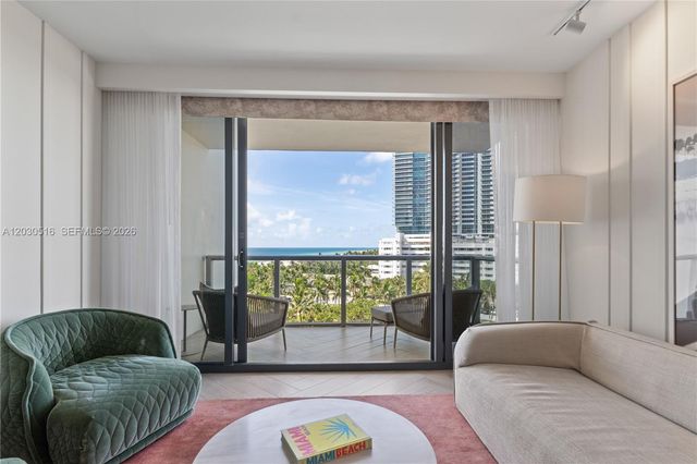 2201 Collins Avenue 707, Miami Beach, FL 33139