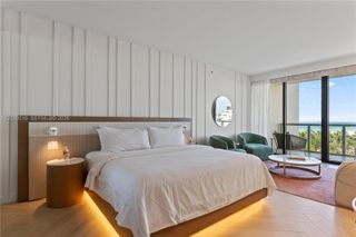 2201 Collins Avenue 707, Miami Beach, FL 33139