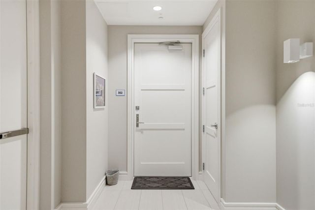 711 S PALM AVENUE 302, Sarasota, FL 34236