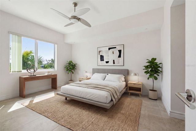 711 S PALM AVENUE 302, Sarasota, FL 34236