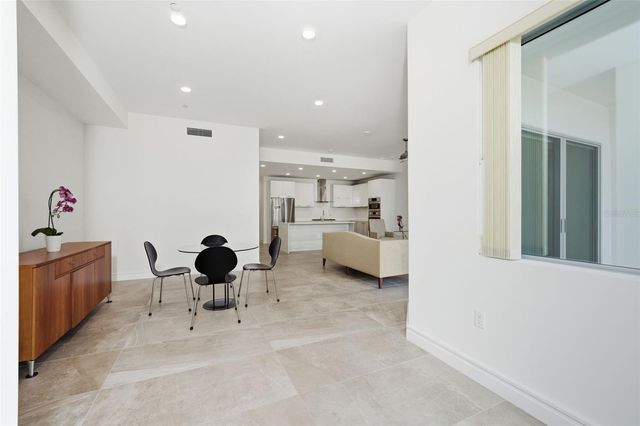 711 S PALM AVENUE 302, Sarasota, FL 34236