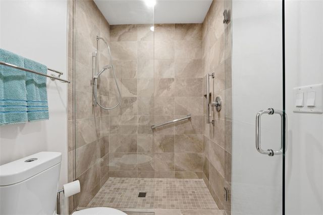 711 S PALM AVENUE 302, Sarasota, FL 34236