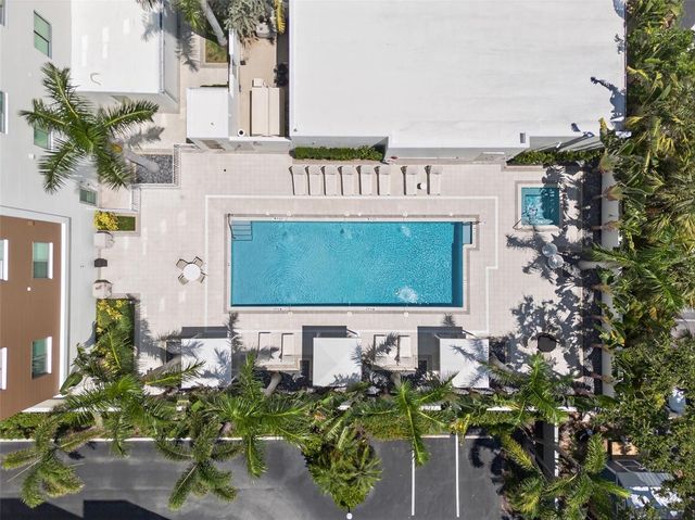 711 S PALM AVENUE 302, Sarasota, FL 34236