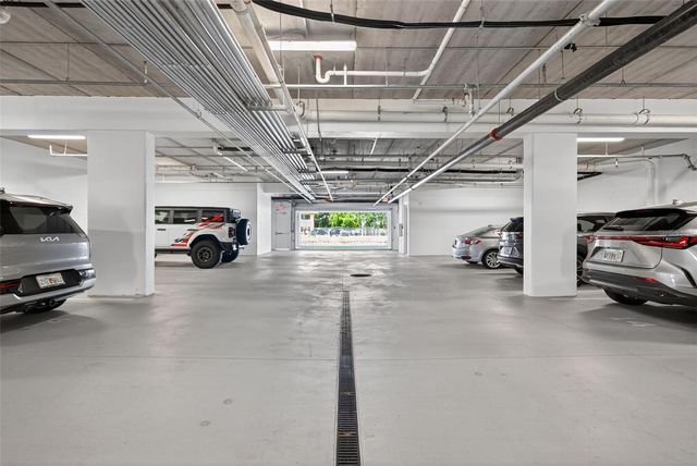 711 S PALM AVENUE 302, Sarasota, FL 34236