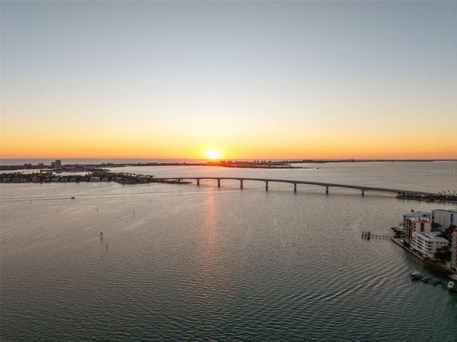 711 S PALM AVENUE 302, Sarasota, FL 34236