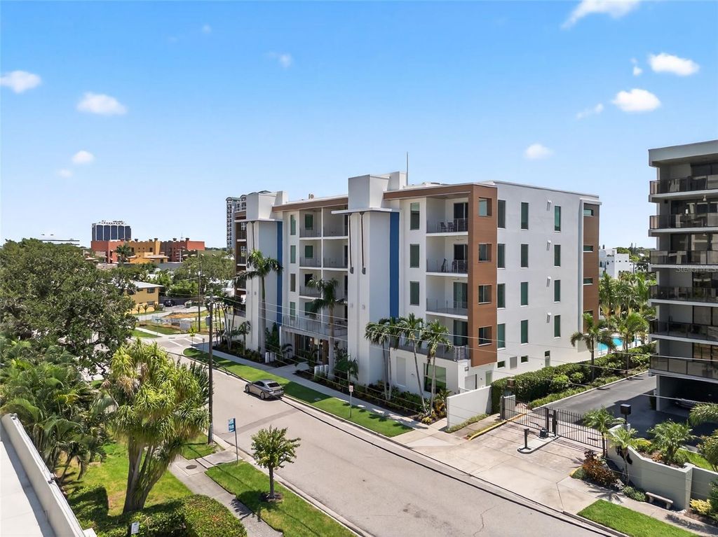 711 S PALM AVENUE 302, Sarasota, FL 34236