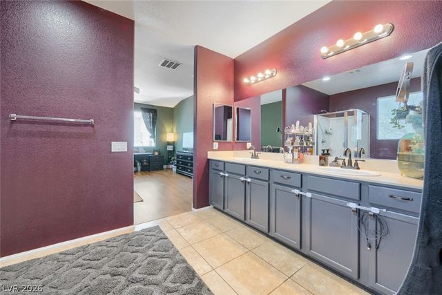 6841 Compass Cove Avenue, Las Vegas, NV 89142