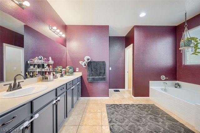 6841 Compass Cove Avenue, Las Vegas, NV 89142