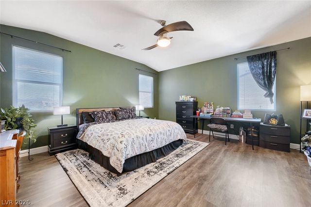 6841 Compass Cove Avenue, Las Vegas, NV 89142