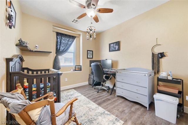 6841 Compass Cove Avenue, Las Vegas, NV 89142