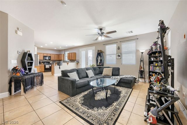 6841 Compass Cove Avenue, Las Vegas, NV 89142