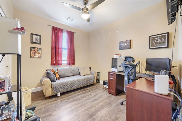 6841 Compass Cove Avenue, Las Vegas, NV 89142