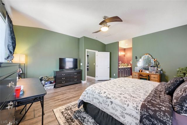6841 Compass Cove Avenue, Las Vegas, NV 89142