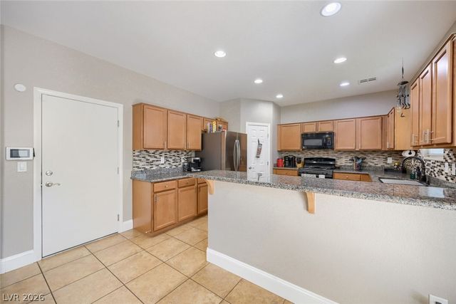 6841 Compass Cove Avenue, Las Vegas, NV 89142
