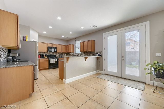 6841 Compass Cove Avenue, Las Vegas, NV 89142