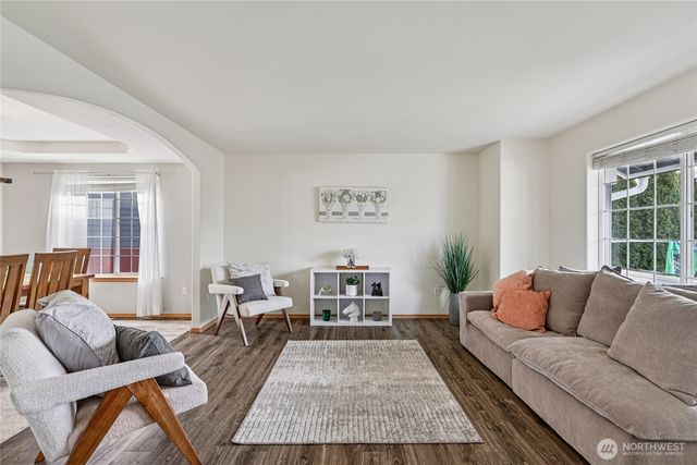 17323 79th DR NE, Arlington, WA 98223