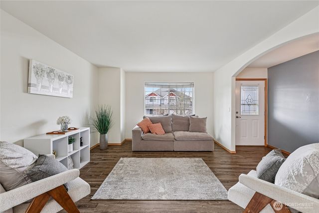 17323 79th DR NE, Arlington, WA 98223