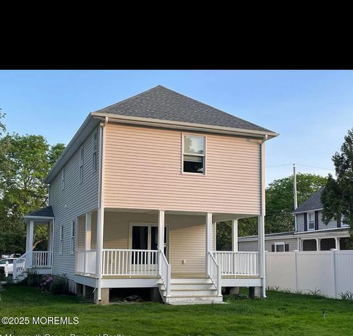 37 Brown Place, Oakhurst, NJ 07755