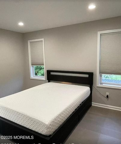 37 Brown Place, Oakhurst, NJ 07755