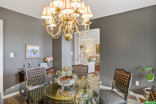 919 S 112th Plaza, Omaha, NE 68154