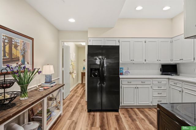 919 S 112th Plaza, Omaha, NE 68154