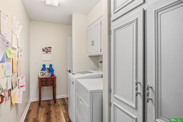 919 S 112th Plaza, Omaha, NE 68154