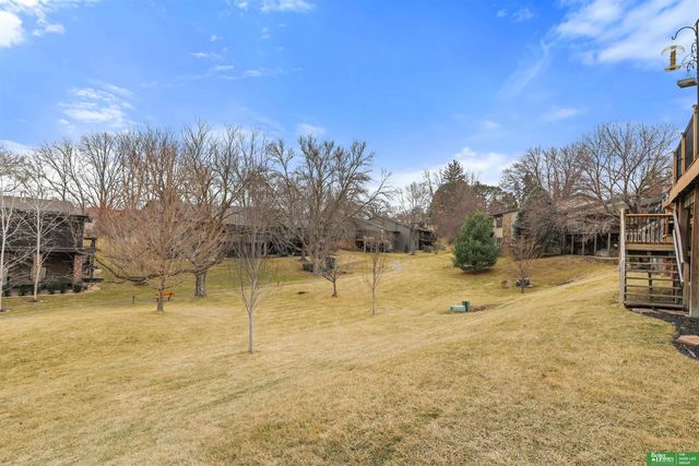 919 S 112th Plaza, Omaha, NE 68154