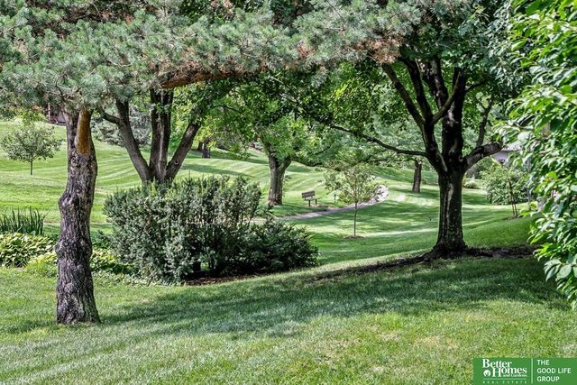 919 S 112th Plaza, Omaha, NE 68154