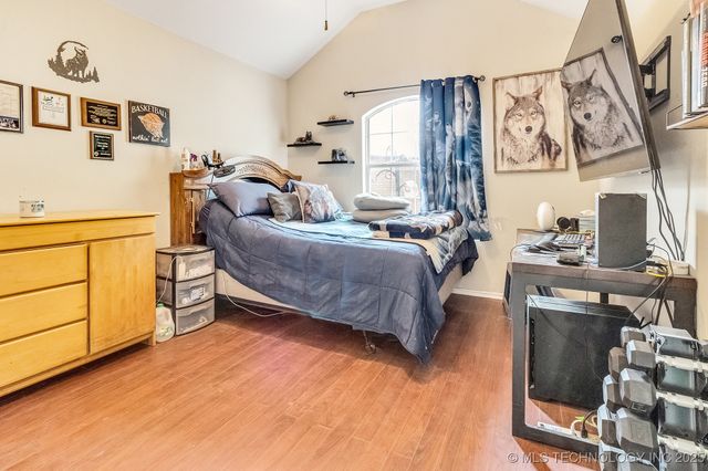 2122 W Walnut Street, Collinsville, OK 74021