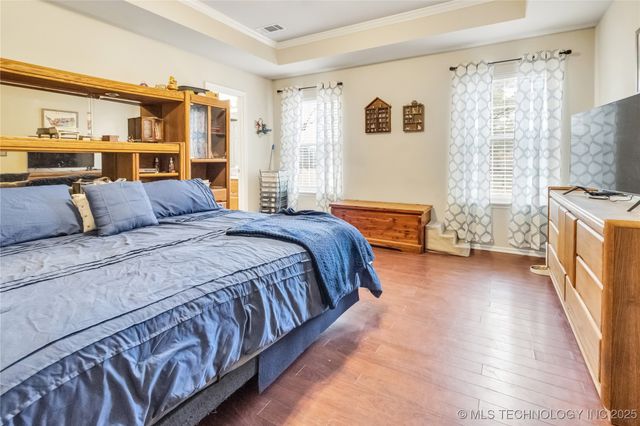 2122 W Walnut Street, Collinsville, OK 74021