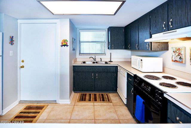 1571 S Atlantic Ave Apt 103, New Smyrna Beach, FL 32169