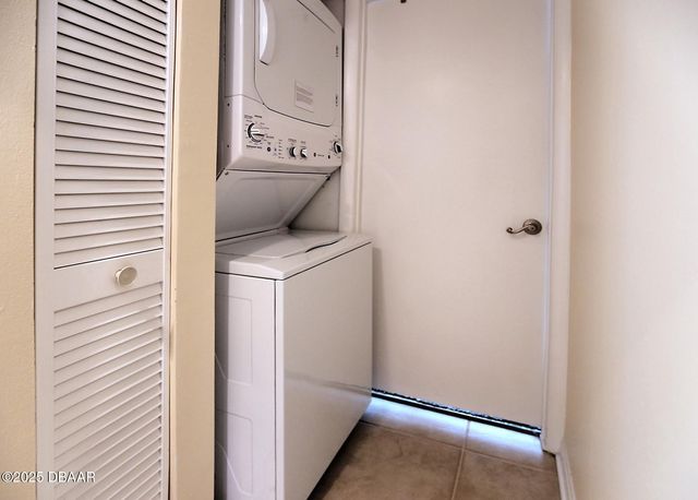 1571 S Atlantic Ave Apt 103, New Smyrna Beach, FL 32169