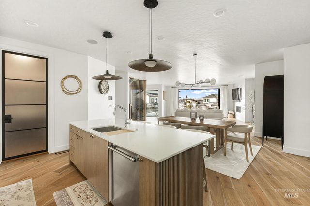 885 E Joplin Lane, Eagle, ID 83616