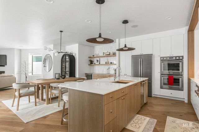 885 E Joplin Lane, Eagle, ID 83616